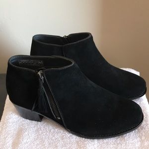 Women’s Vionic Serena Suede Ankle Boot Size 6.5
